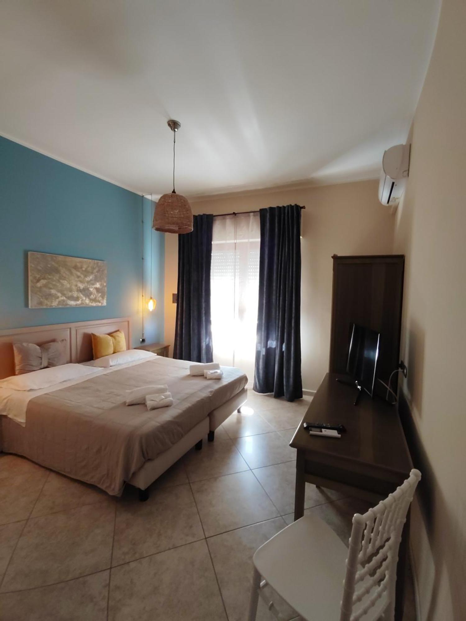 Hotel Monte Sirai كاربونيا الغرفة الصورة